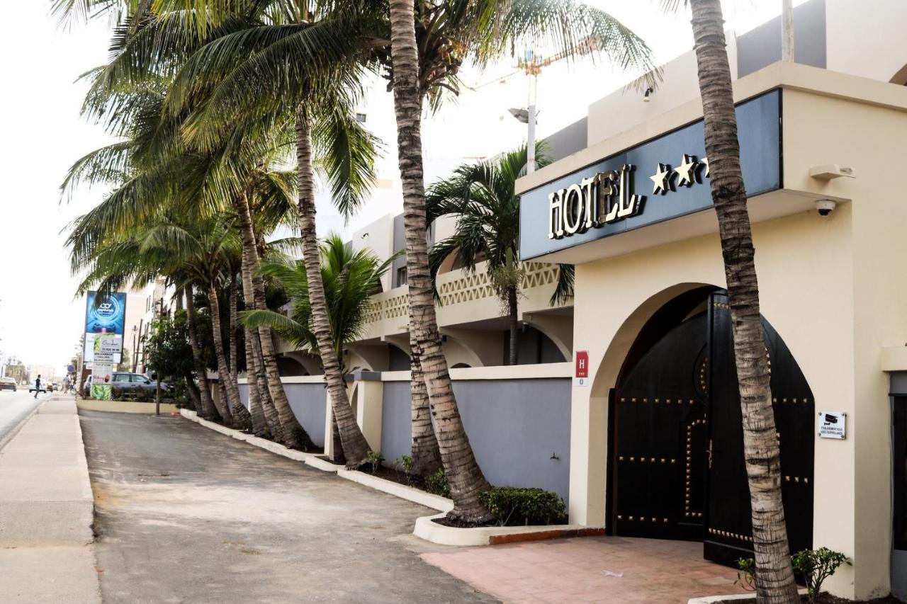 Airport Hotel Casino Du Cap-Vert Dakar Eksteriør billede
