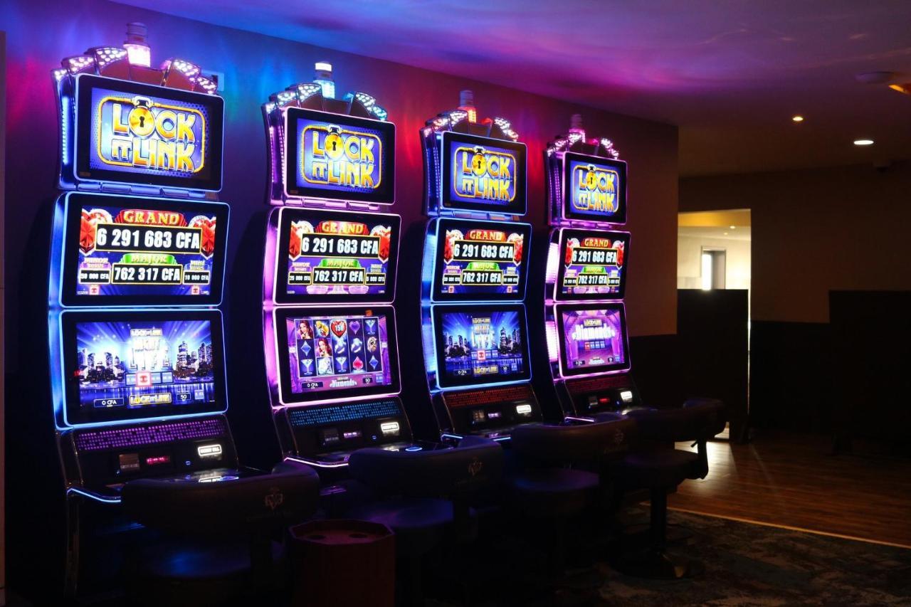 Airport Hotel Casino Du Cap-Vert Dakar Eksteriør billede