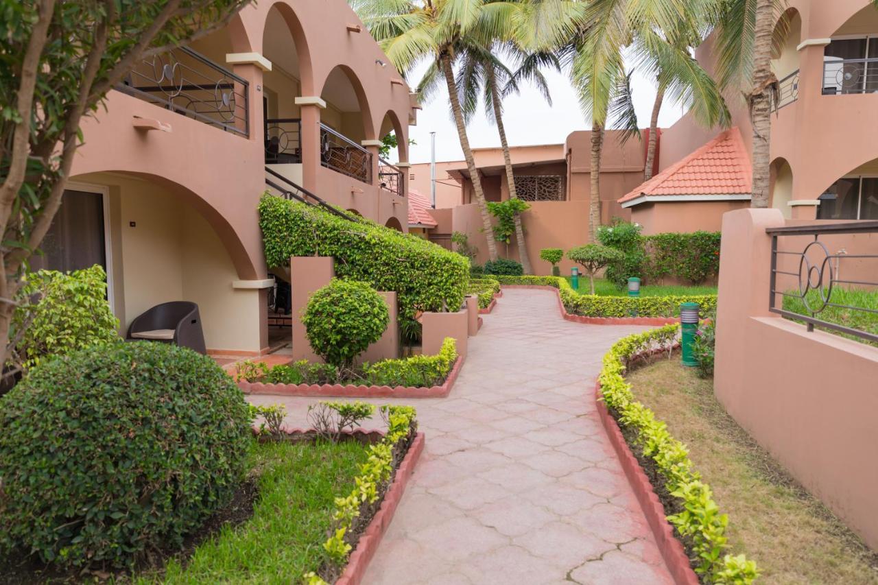 Airport Hotel Casino Du Cap-Vert Dakar Eksteriør billede