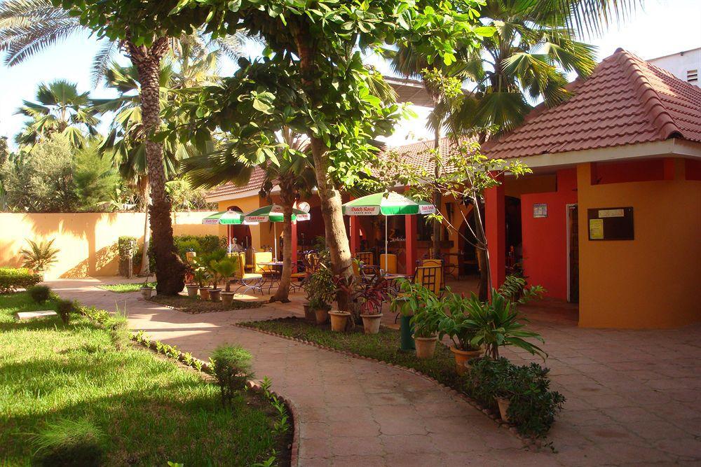 Airport Hotel Casino Du Cap-Vert Dakar Eksteriør billede